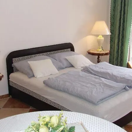 Liget Lakopark Apartment *
