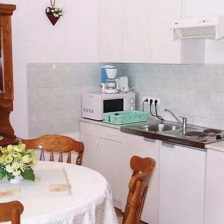 Liget Lakopark Apartment *